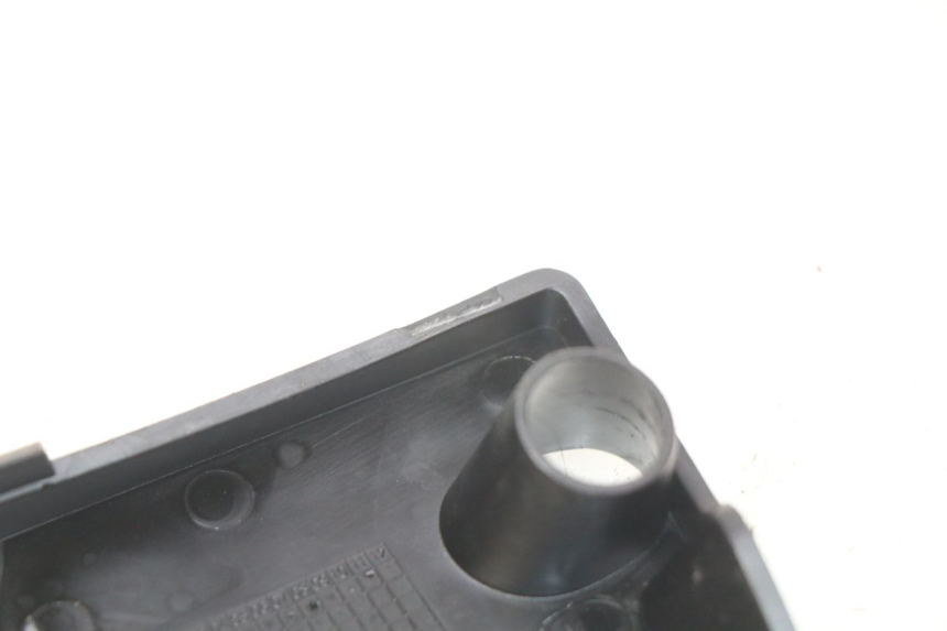 photo de PANNELLO INTERNO INFERIORE PIAGGIO VESPA PRIMAVERA 2T 50 (2013 - 2018)