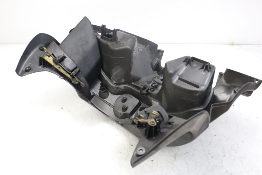 photo de PANNELLO INTERNO INFERIORE PIAGGIO X9 EVOLUTION 250 (2003 - 2007)