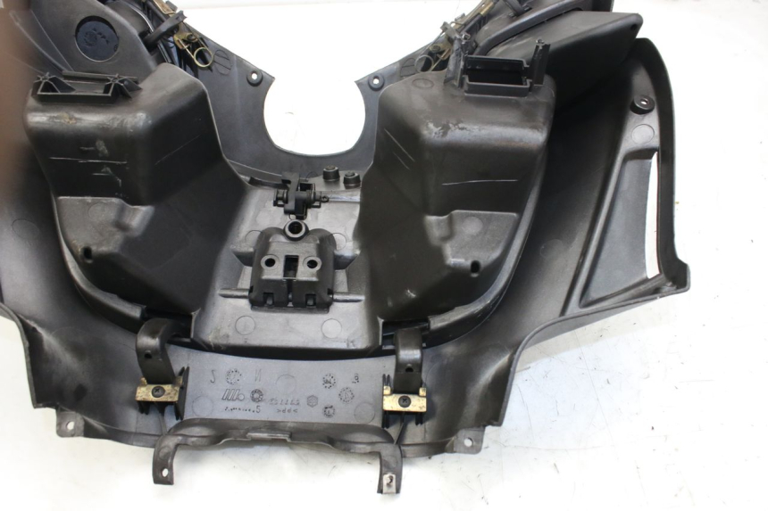 photo de PANNELLO INTERNO INFERIORE PIAGGIO X9 EVOLUTION 250 (2003 - 2007)