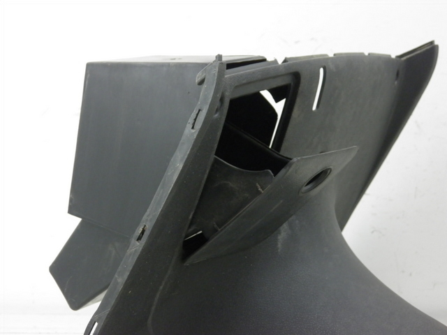 photo de Fascione interno inferiore YAMAHA YP MAJESTY 125 (2002 - 2006)