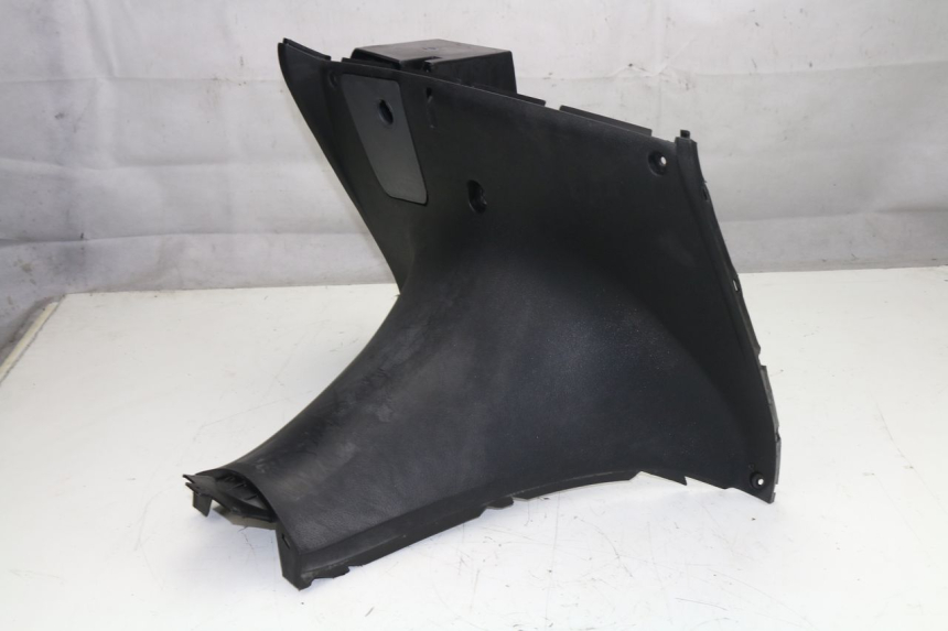 photo de Fascia interna inferiore YAMAHA YP MAJESTY 125 (2007 - 2010)