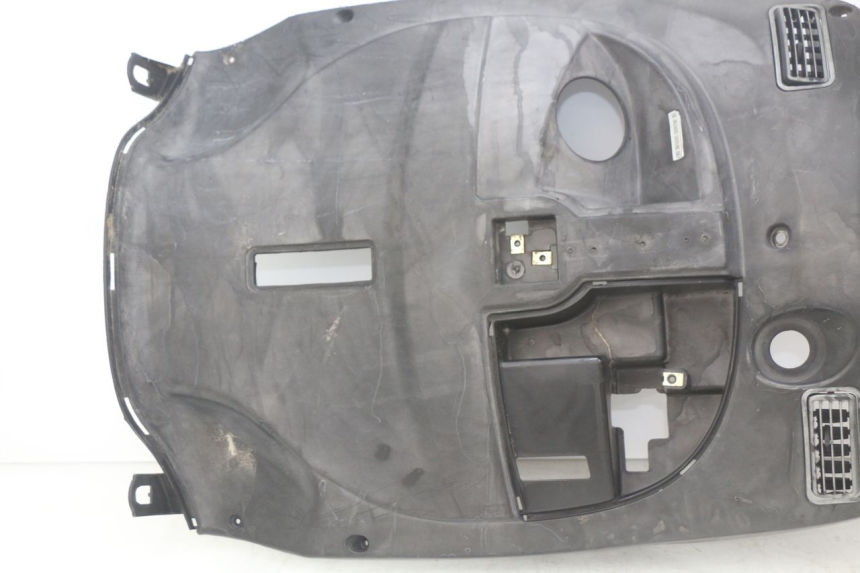 photo de PANNELLO INTERNO KYMCO PEOPLE 250 (2004 - 2008)