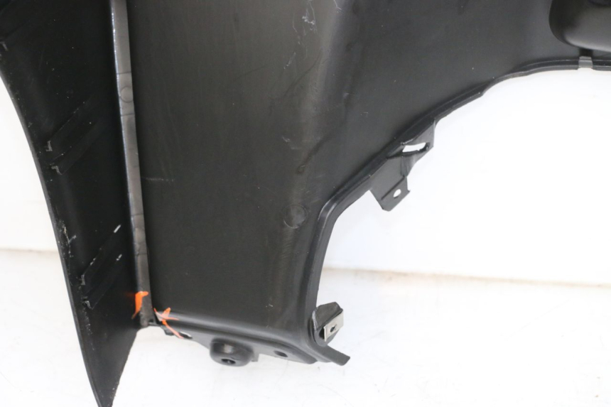 photo de RETROSCUDO PIAGGIO MP3 500 (2016 - 2018) - Dettagli dei punti di fissaggio