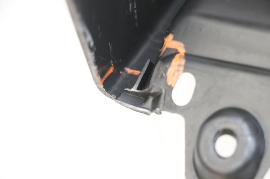 photo de RETROSCUDO PIAGGIO MP3 RL 250 (2007 - 2010) - Marcature e riferimenti originali