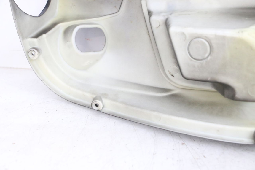 photo de PANNELLO INTERNO JM MOTORS OLDIES GT 4T 50 (2018 - 2025) - Dettagli dei punti di fissaggio