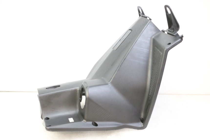 photo de RETROSCUDO SYM ORBIT III 3 4T 50 (2021 - 2025) - Stato della superficie e materiale