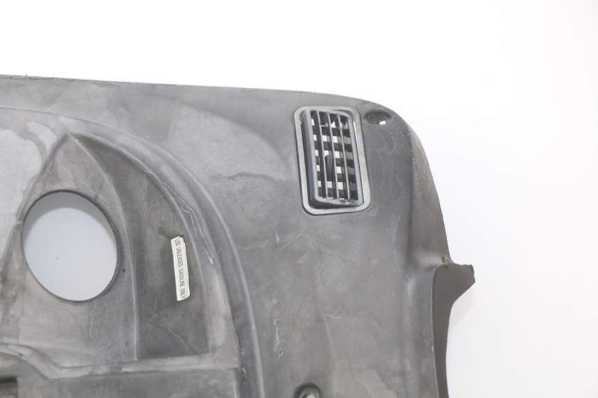 photo de PANNELLO INTERNO KYMCO PEOPLE 250 (2004 - 2008)