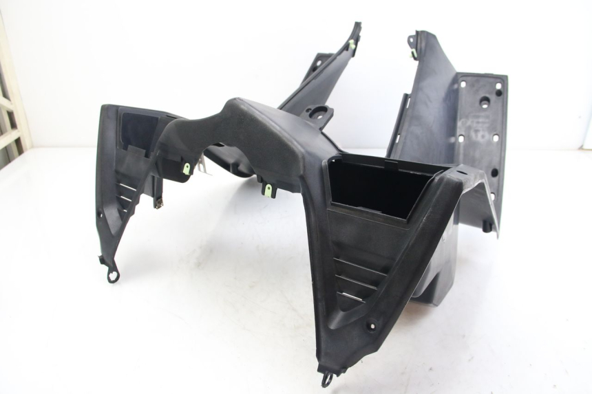 photo de PANNELLO INTERNO PEUGEOT SATELIS 125 (2006 - 2009)