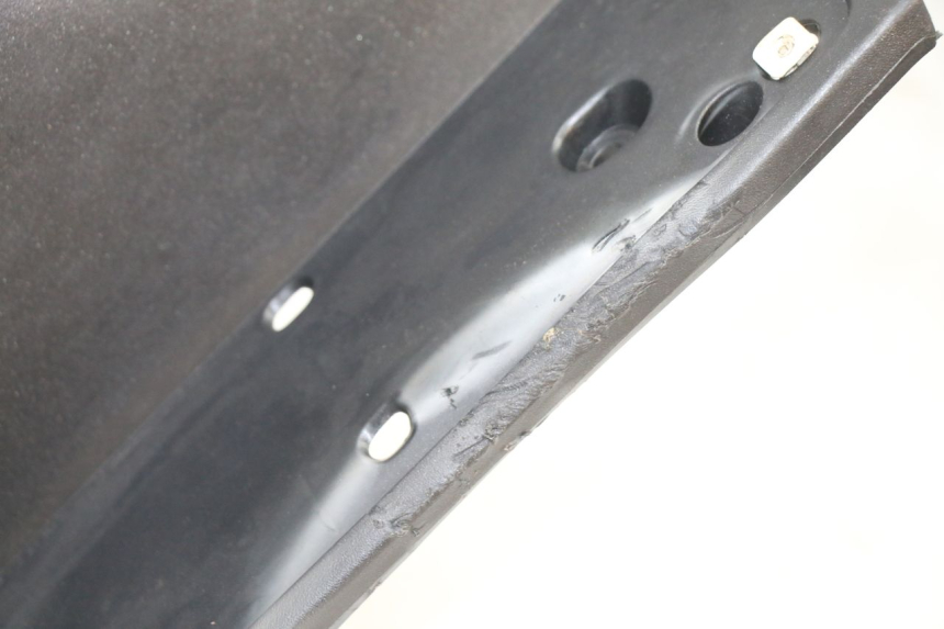 photo de FASCIA INTERNA PEUGEOT SATELIS 125 (2013 - 2018)