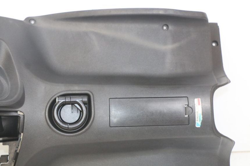 photo de PANNELLO INTERNO PIAGGIO NEW TYPHOON 50 (2010 - 2017)