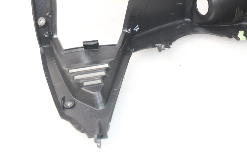 photo de FASCIA INTERNA PEUGEOT SATELIS 300 (2012 - 2015)