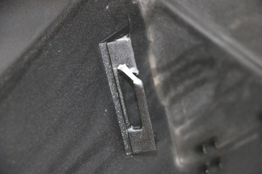 photo de PANNELLO INTERNO PEUGEOT SATELIS 125 (2010 - 2012)