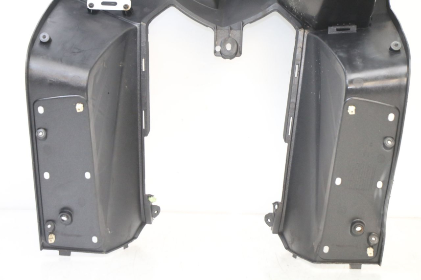 photo de FASCIA INTERNA PEUGEOT SATELIS 125 (2013 - 2018)