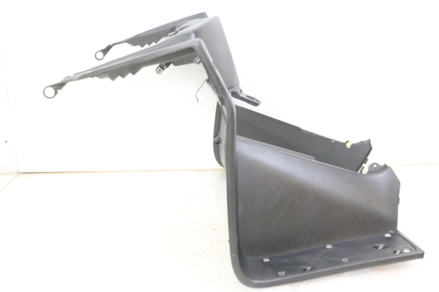 photo de FASCIA INTERNA PEUGEOT SATELIS 125 (2013 - 2018)