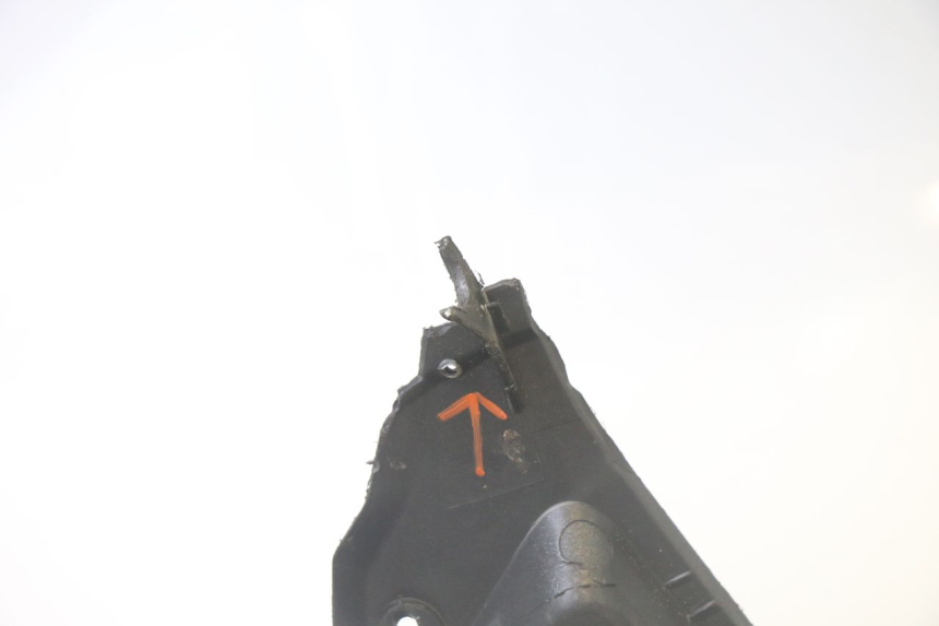 photo de FASCIA INTERNA PEUGEOT SATELIS 125 (2013 - 2018)