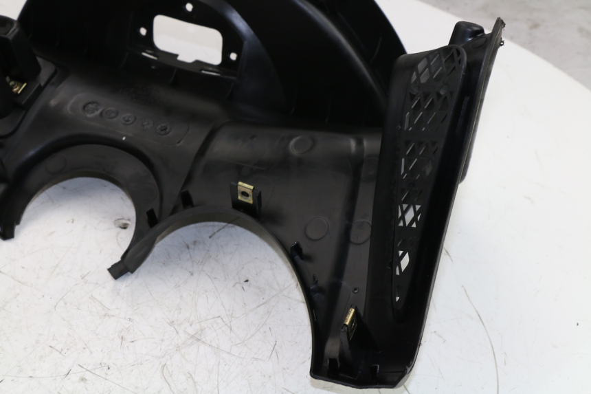 photo de PANNELLO INTERNO SUPERIORE KYMCO GRAND DINK 125 (2002 - 2007)