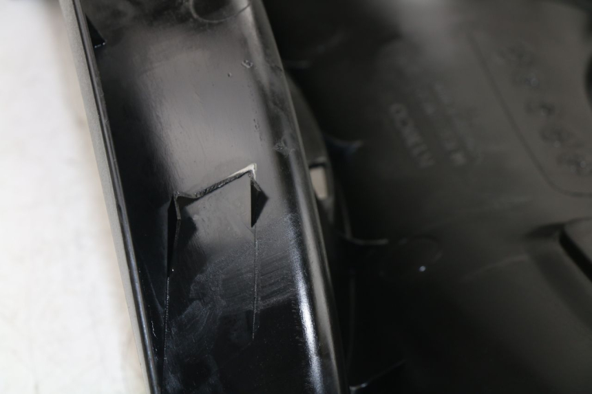 photo de PANNELLO INTERNO SUPERIORE KYMCO GRAND DINK 125 (2008 - 2014)