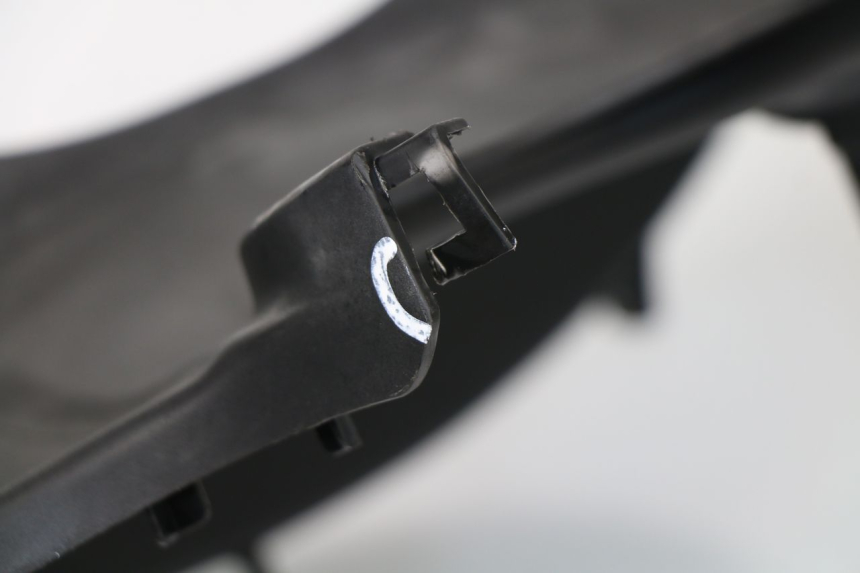 photo de PANNELLO INTERNO SUPERIORE KYMCO GRAND DINK 125 (2008 - 2014)