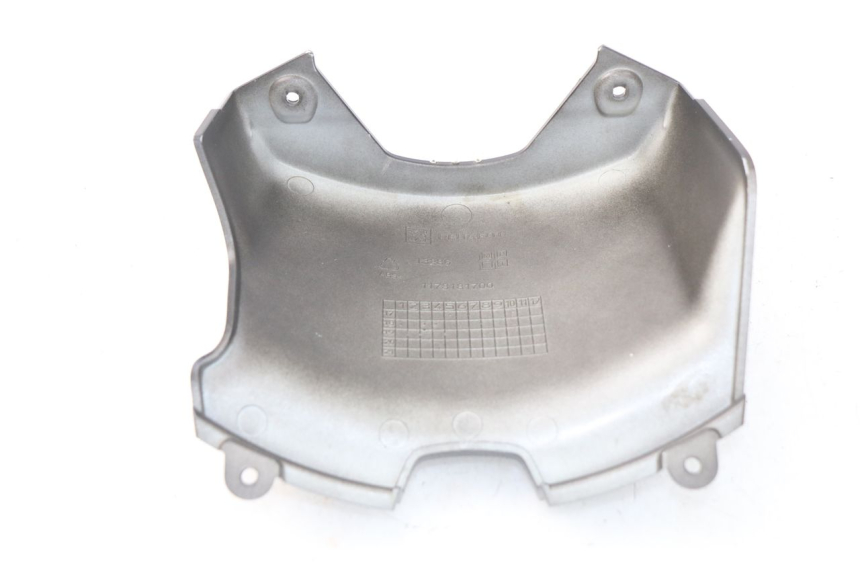 photo de PANNELLO INTERNO SUPERIORE PEUGEOT METROPOLIS 400 (2017 - 2020)