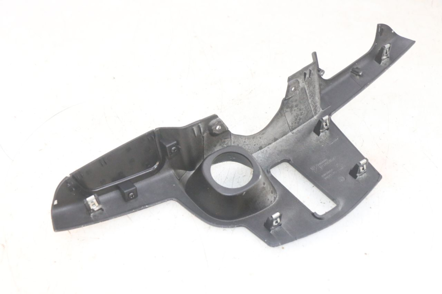 photo de RETROSCUDO SUPERIORE PIAGGIO MP3 HPE 300 (2019 - 2026) - Zoom sullo stato d'uso