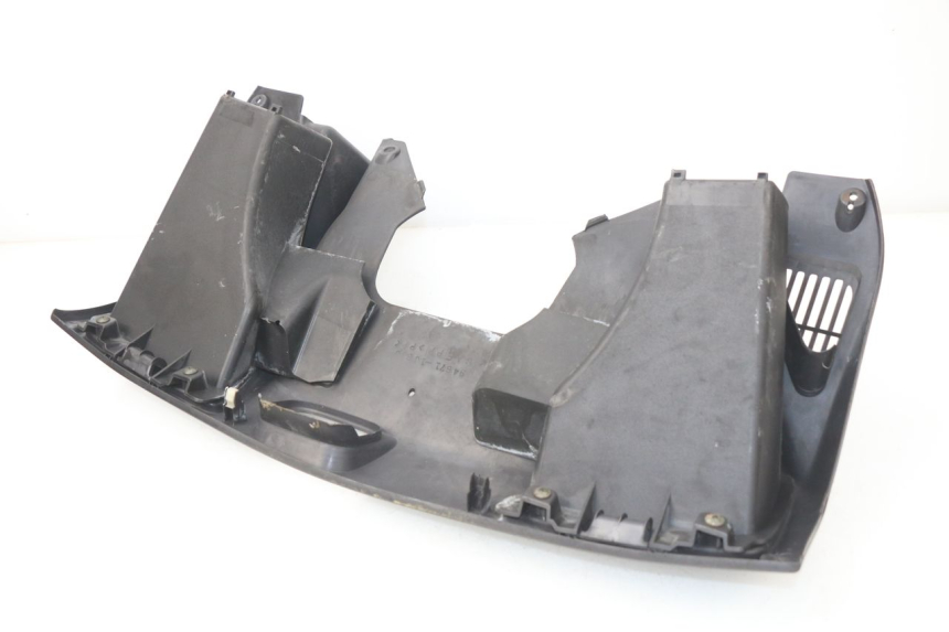 photo de PANNELLO INTERNO SUPERIORE SUZUKI BURGMAN 650 (2002 - 2004)