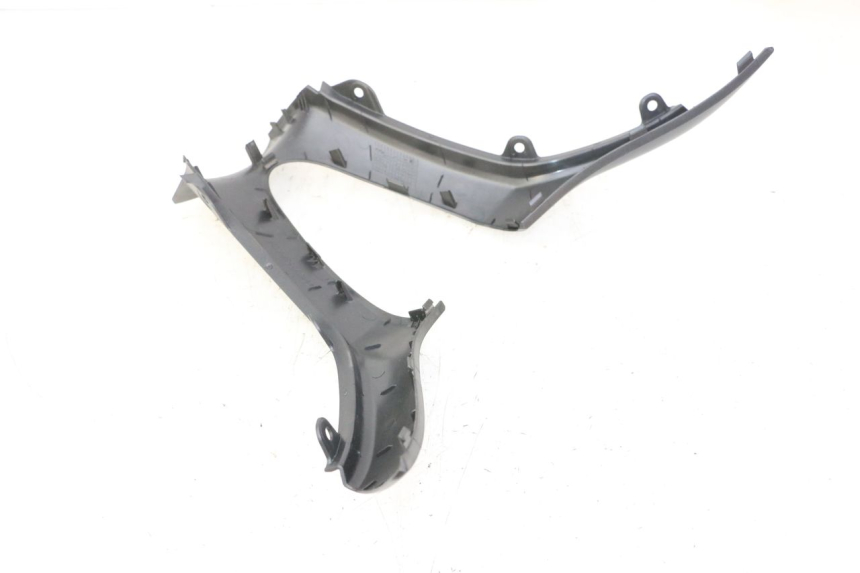 photo de RETROSCUDO SUPERIORE YAMAHA XMAX X-MAX 125 (2021 - 2025)