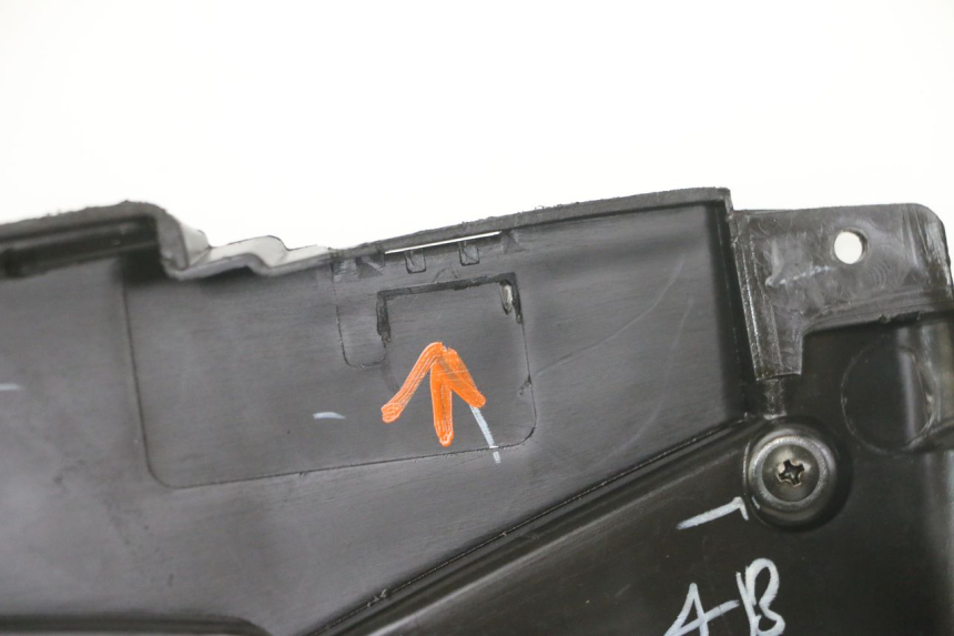 photo de PANNELLO INTERNO APRILIA SXR 50 (2021 - 2023)
