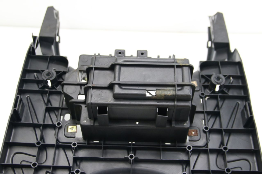 photo de PANNELLO INTERNO PEUGEOT TWEET 4T 50 (2010 - 2014)