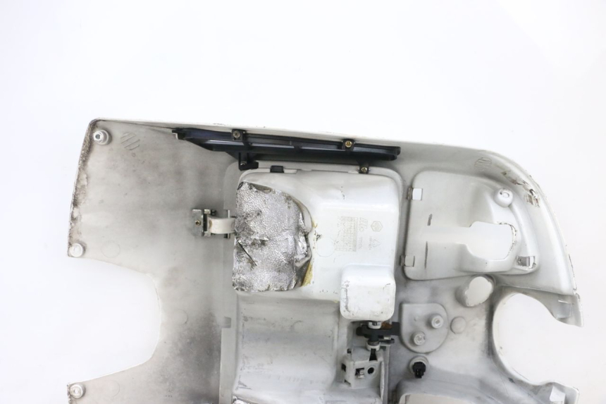 photo de RETROSCUDO PIAGGIO VESPA GTS SUPER IE 125 (2009 - 2016) - Altra vista dell'articolo