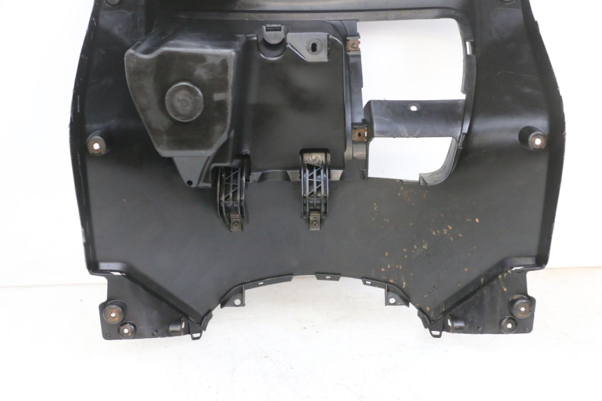 photo de PANNELLO INTERNO YAMAHA XMAX X-MAX 125 (2006 - 2009) - Dettagli dei punti di fissaggio