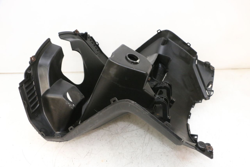 photo de PANNELLO INTERNO YAMAHA XMAX X-MAX 125 (2006 - 2009) - Altra vista dell'articolo