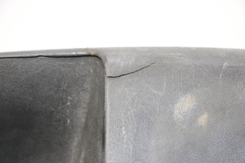 photo de PANNELLO INTERNO YAMAHA XMAX X-MAX 125 (2006 - 2009) - Primo piano tecnico