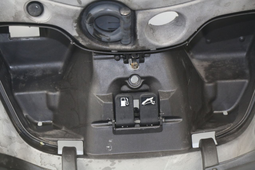 photo de PANNELLO INTERNO PIAGGIO X9 EVOLUTION 125 (2003 - 2007)