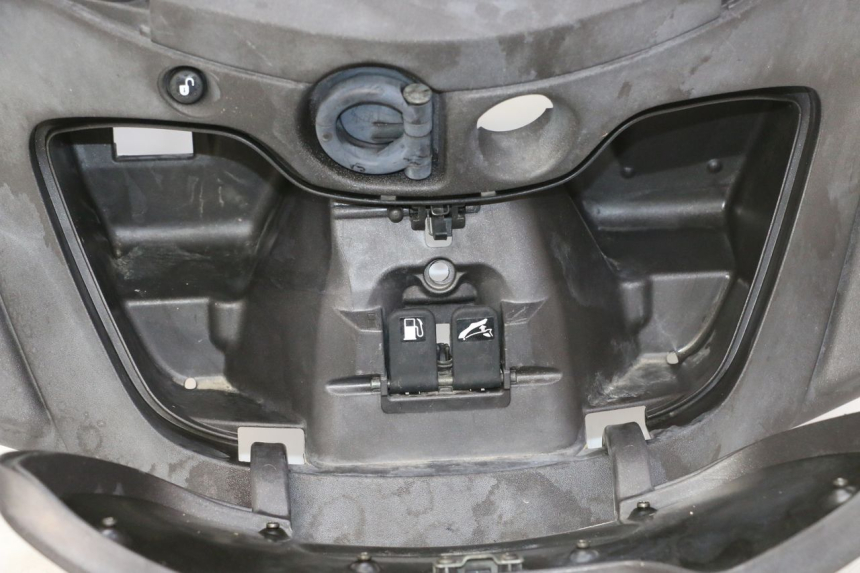 photo de PANNELLO INTERNO PIAGGIO X9 EVOLUTION 125 (2003 - 2007)