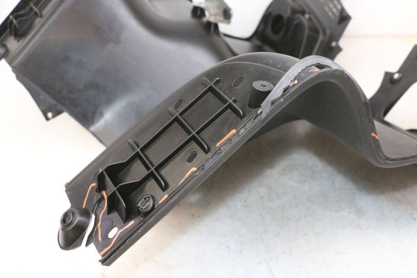 photo de RETROSCUDO PIAGGIO XEVO - X EVO 125 (2007 - 2016) - Caratteristiche distintive