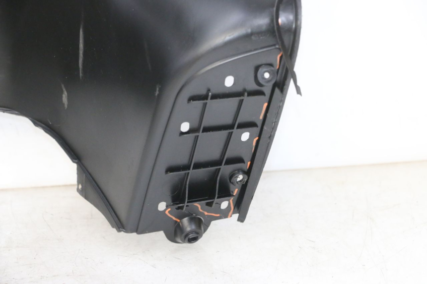 photo de RETROSCUDO PIAGGIO XEVO - X EVO 125 (2007 - 2016) - Focus sulla struttura