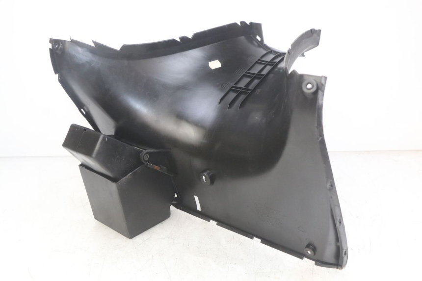 photo de PANNELLO INTERNO YAMAHA YP MAJESTY 125 (2007 - 2010)