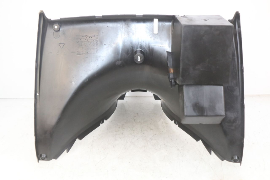 photo de PANNELLO INTERNO YAMAHA YP MAJESTY 125 (2007 - 2010)