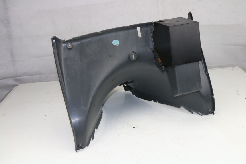 photo de PANNELLO INTERNO YAMAHA YP MAJESTY 125 (2007 - 2010)