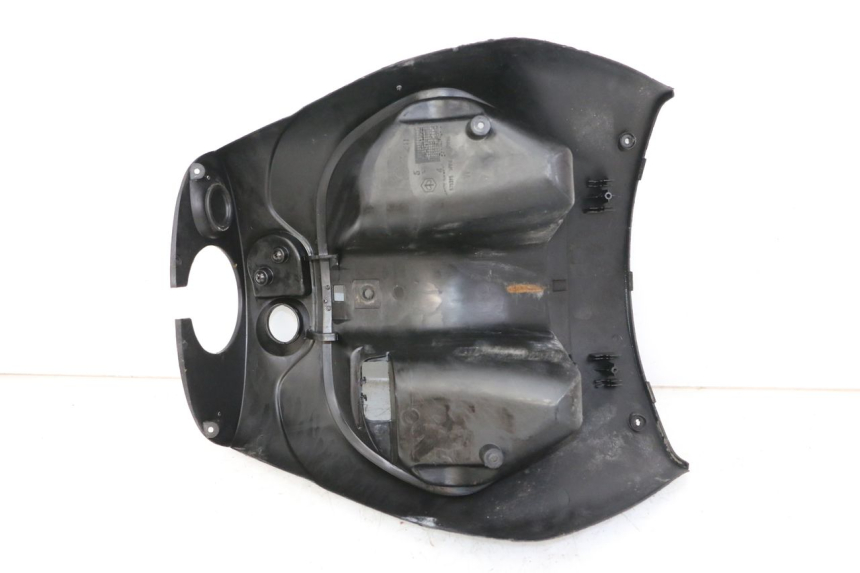 photo de PANNELLO INTERNO PIAGGIO ZIP 4T 50 (2018 - 2020) - Dettagli dei punti di fissaggio