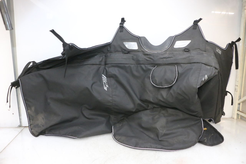 photo de COPRIGAMBE PIAGGIO MP3 HPE 300 (2019 - 2026) - Vista principale