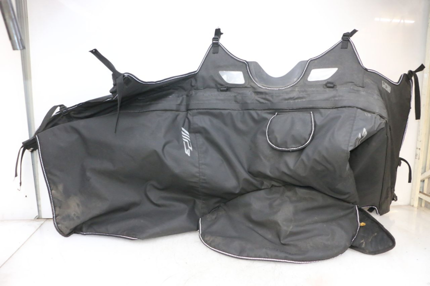 photo de COPRIGAMBE PIAGGIO MP3 HPE 300 (2019 - 2026) - Vista d'insieme del prodotto