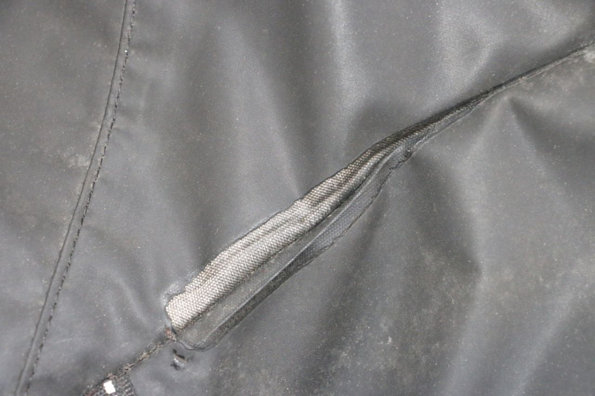 photo de COPRIGAMBE PIAGGIO MP3 HPE 300 (2019 - 2026) - Primo piano tecnico