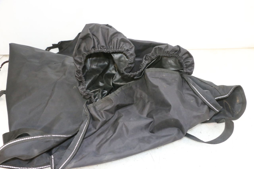 photo de COPRIGAMBE PIAGGIO MP3 500 (2016 - 2018) - Primo piano tecnico