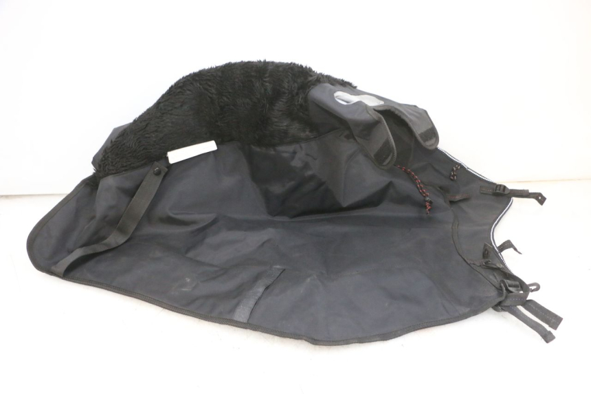 photo de COPRIGAMBE PIAGGIO MP3 500 (2016 - 2018) - Stato della superficie e materiale