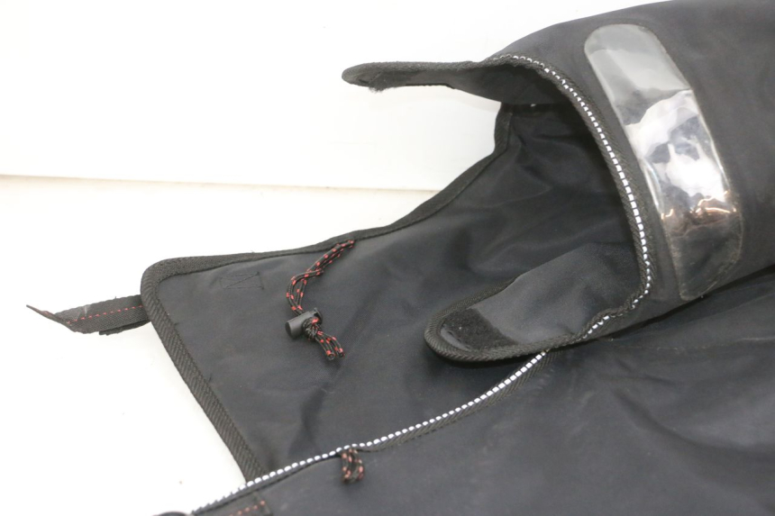 photo de COPRIGAMBE PIAGGIO MP3 500 (2016 - 2018) - Marcature e riferimenti originali