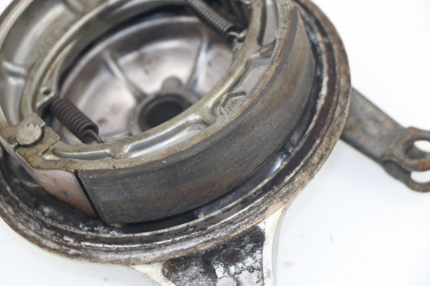 photo de TAMBURI POSTERIORE SUZUKI GN 125 (1997 - 2000)