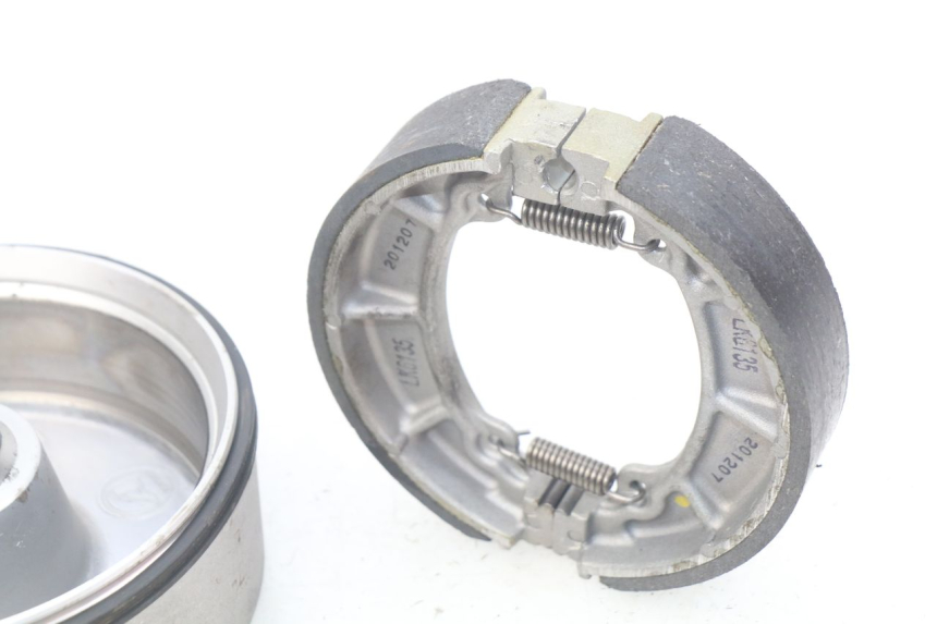 photo de TAMBURO POSTERIORE YAMAHA YFM R RAPTOR 90 (2017 - 2023) - Primo piano tecnico