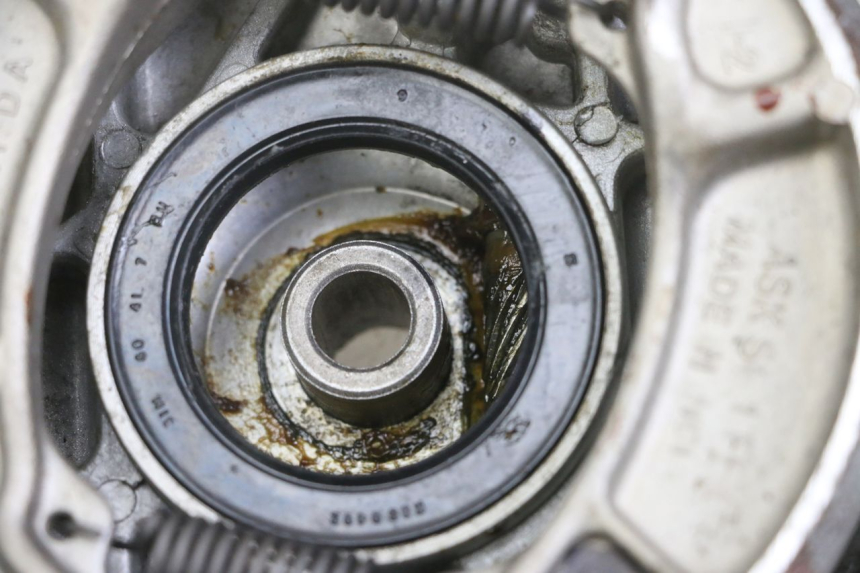 photo de TAMBURI ANTERIORI HONDA SCV LEAD 100 (2003 - 2007)