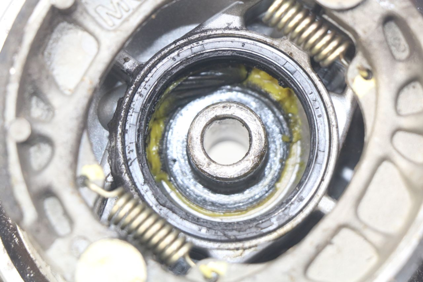 photo de TAMBURI ANTERIORI PEUGEOT LUDIX 50 (2008 - 2017)